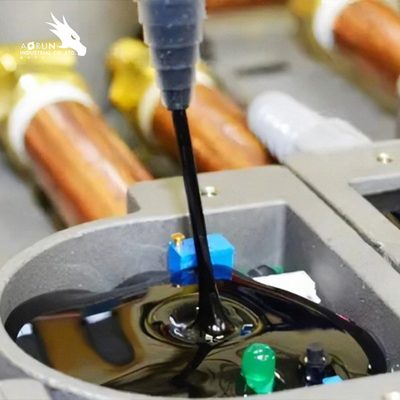 L'impregnazione dei componenti elettronici incolla l'incapsulamento di superficie giallo-chiaro