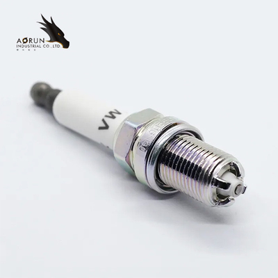 Candele dell'automobile per i motori IZFR6H11 12122158252 12120032135 12120032134 12127526799 per BMW