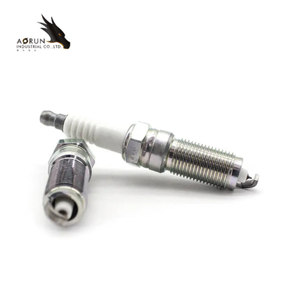 Le candele del ricambio auto del motore di automobile hanno messo la candela Kit For Volvo S60 S80 V60 dell'iridio 30758130