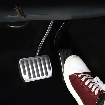 Pedali dell'automobile di acciaio inossidabile nessun pedale di accelerazione dei luoghi di perforazione per il Tesla Model 3