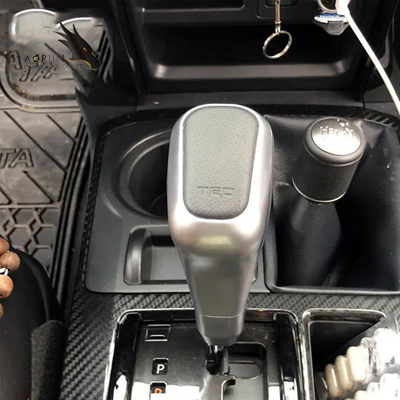 Per Toyota le automobili hanno personalizzato l'automobile di cuoio della sostituzione della manopola del cambio che disegna gli accessori