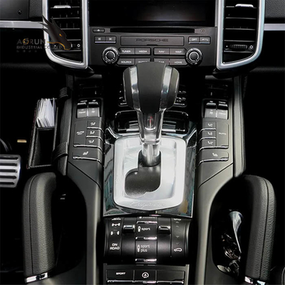 Cambio interno dei ricambi auto della fibra del carbonio di pallamano della leva dello spostamento di pallamano della manopola dello spostamento per Porsche Cayenne 2011-2017