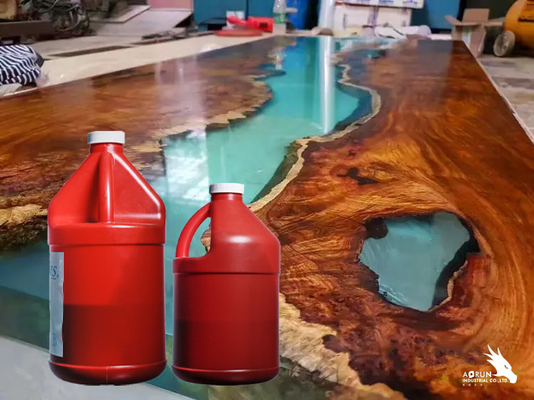 Mano di Crystal Clear Epoxy Resin Flooring per la pittura concreta del pavimento dell'epossidico dell'isolamento del pavimento dell'anti polvere ed il pavimento metallico