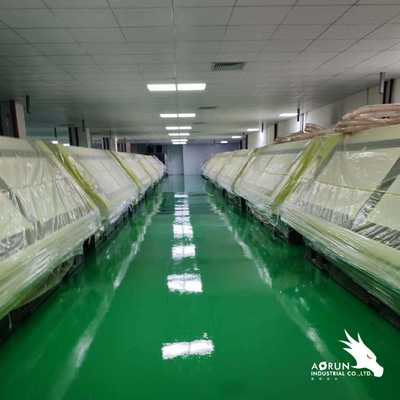 Auto a resina epossidica concreto portato dall'acqua della resina del pavimento che livella epossiresina senza solventi